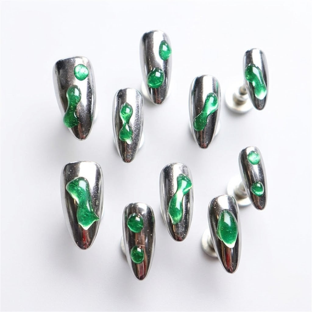 KATSEYE Gnarly High-Gloss Chrome Nails