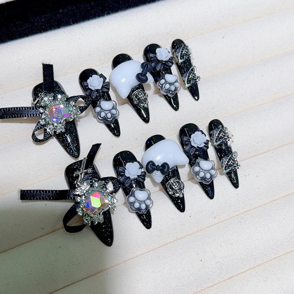 MEOVV Black & White Feline Press-On Nails