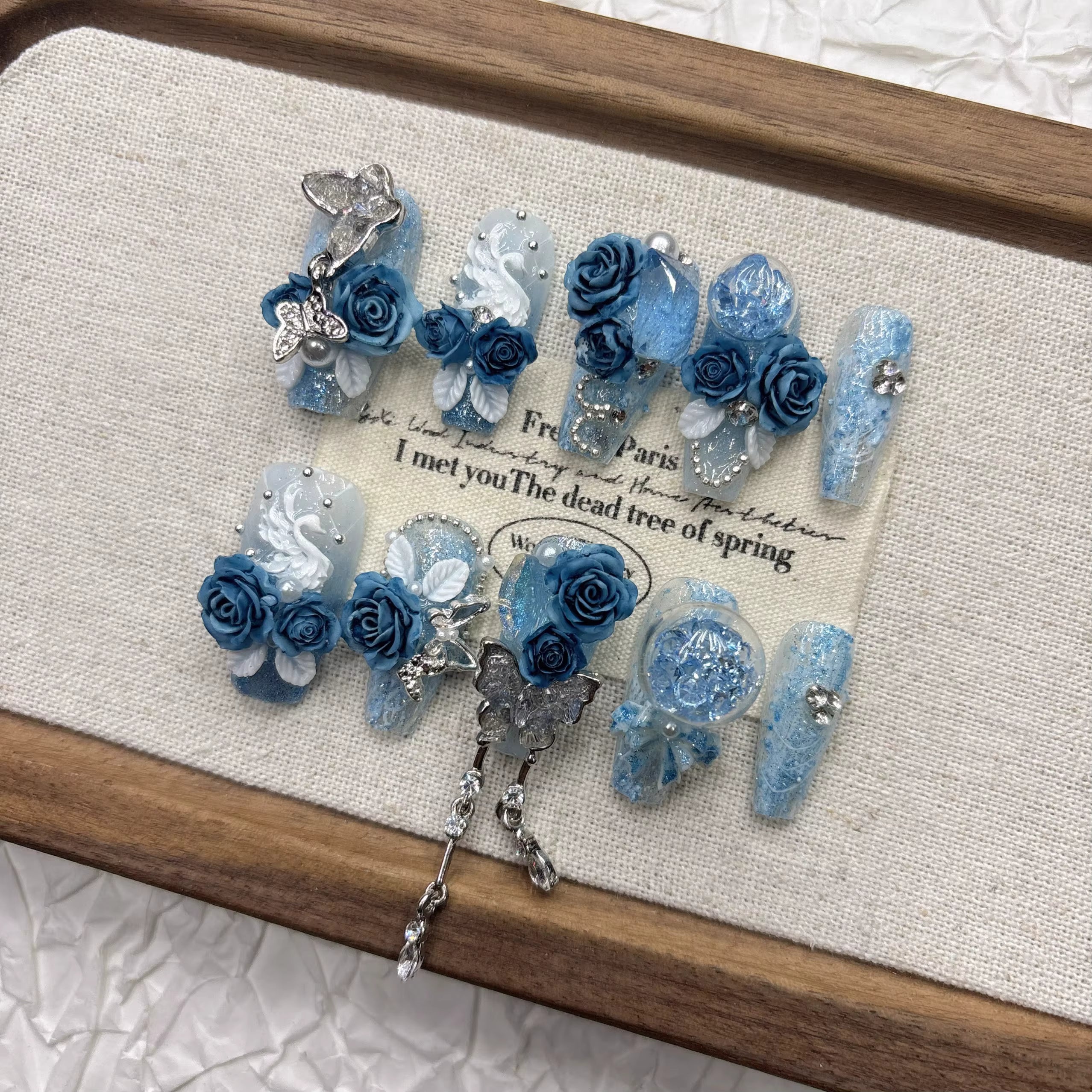 ZEROBASEONE Blue Rose Press-On Nails