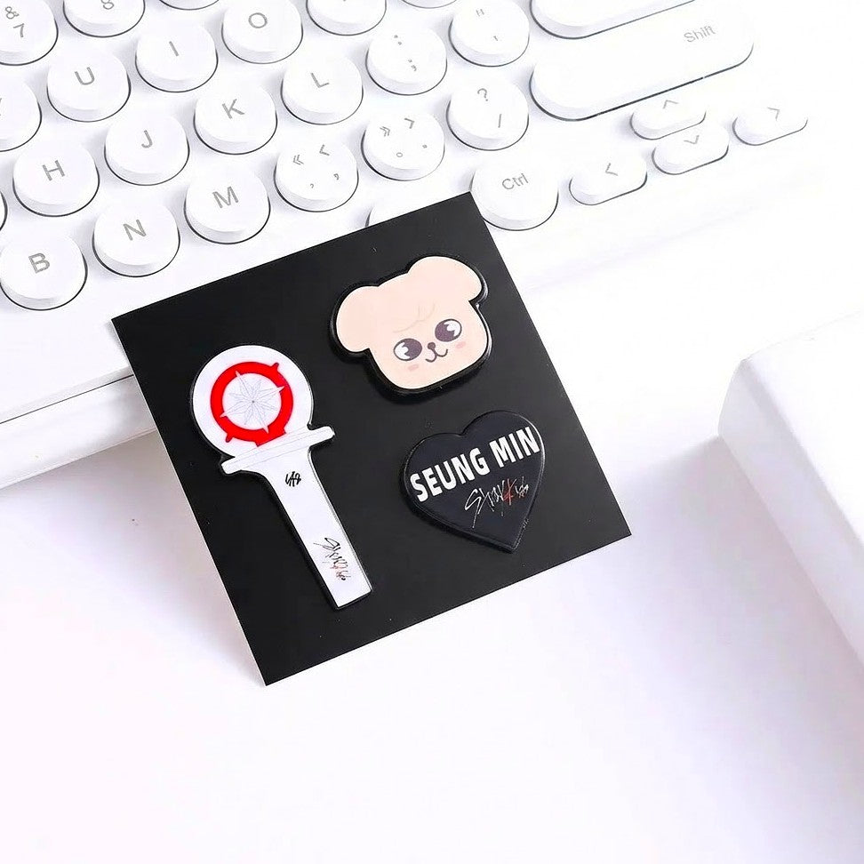 SKZOO Triple Badge Collector Set