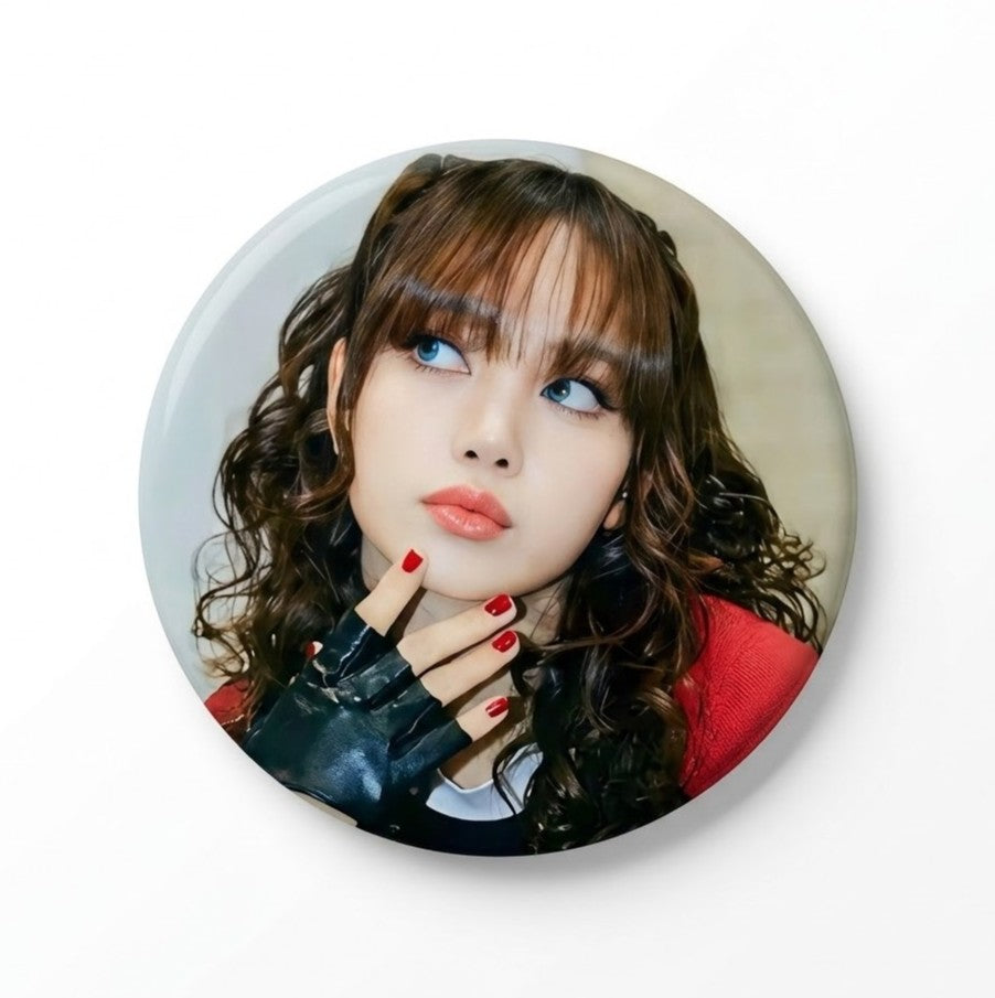 BLACKPINK Lisa 58mm Pin Badge